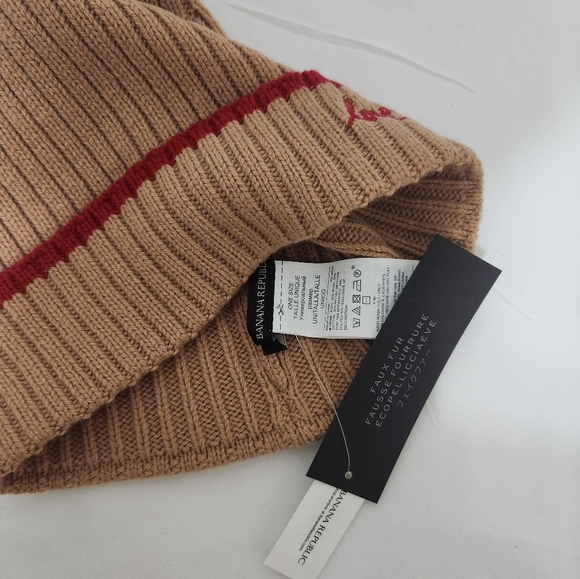 Banana Republic Love Winter Beanie Hat - Picture 3 of 3